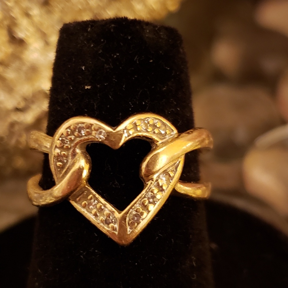 14k Gold Heart Ring, Diamonds, sz 6